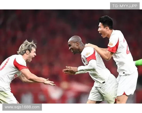 南京飞盘队战术之争引发热议球迷与教练各执己见的背后故事