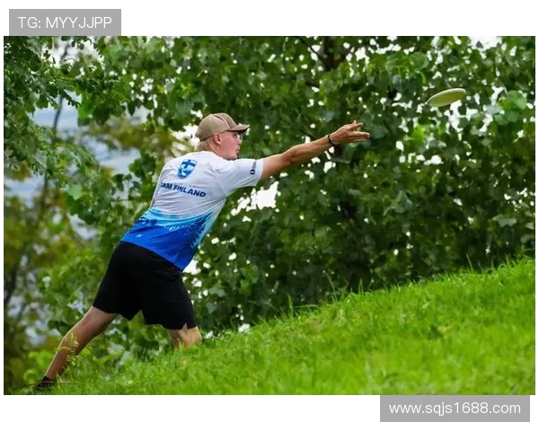 成都飞盘队与深圳飞盘队的精彩对决赛后分析与战术解读