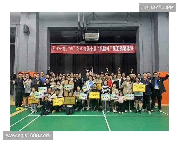 武汉羽毛球队在洲际杯上的拼搏历程与荣耀瞬间揭秘 武汉羽毛球队在洲际杯上的拼搏历程与荣耀瞬间揭秘